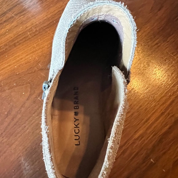 Lucky Brand Women’s Ankle Booties - Picture 4 of 4
